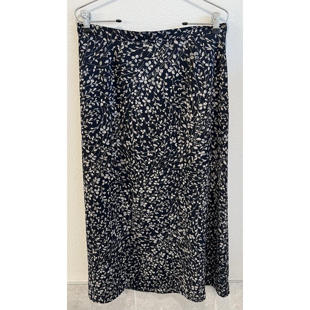 Liz Claiborne Midi Skirt Size 12. Black Blue Cream Print. Back Zip. Lined.